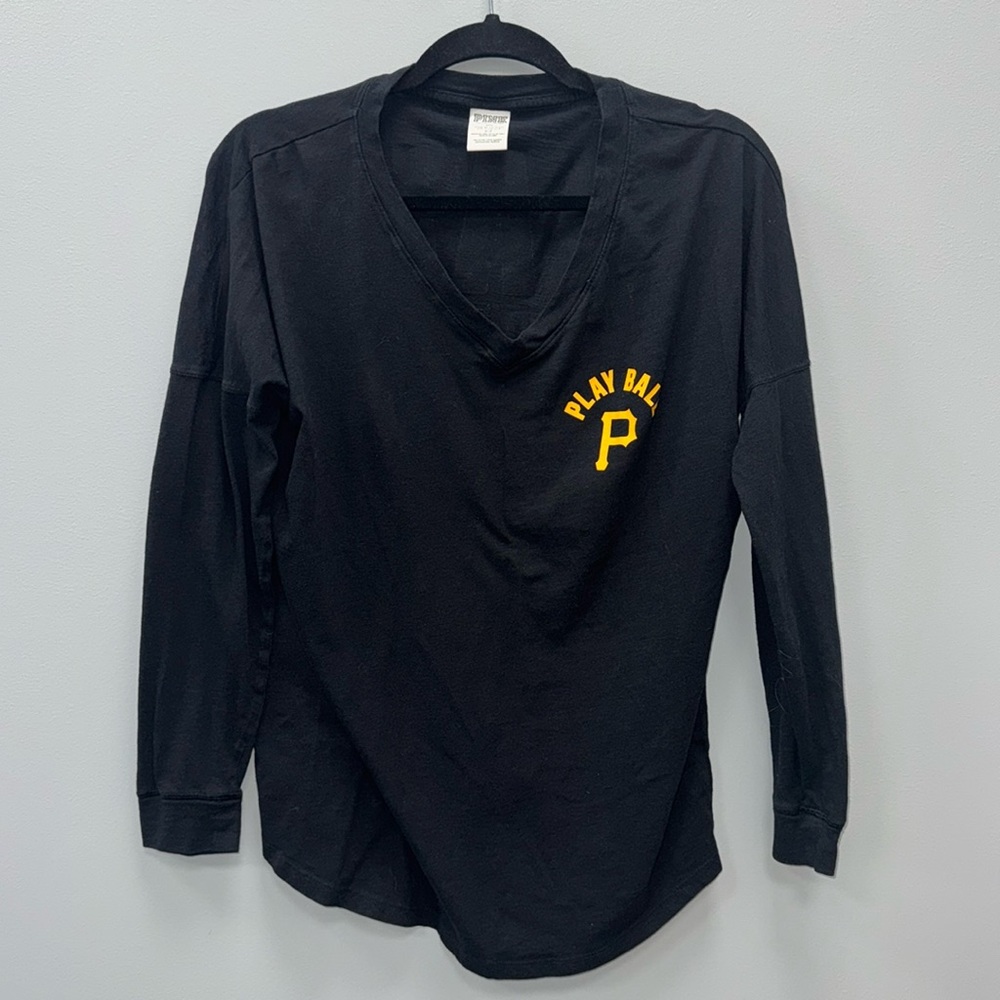 VS Pink Pittsburgh Pirates long sleeve